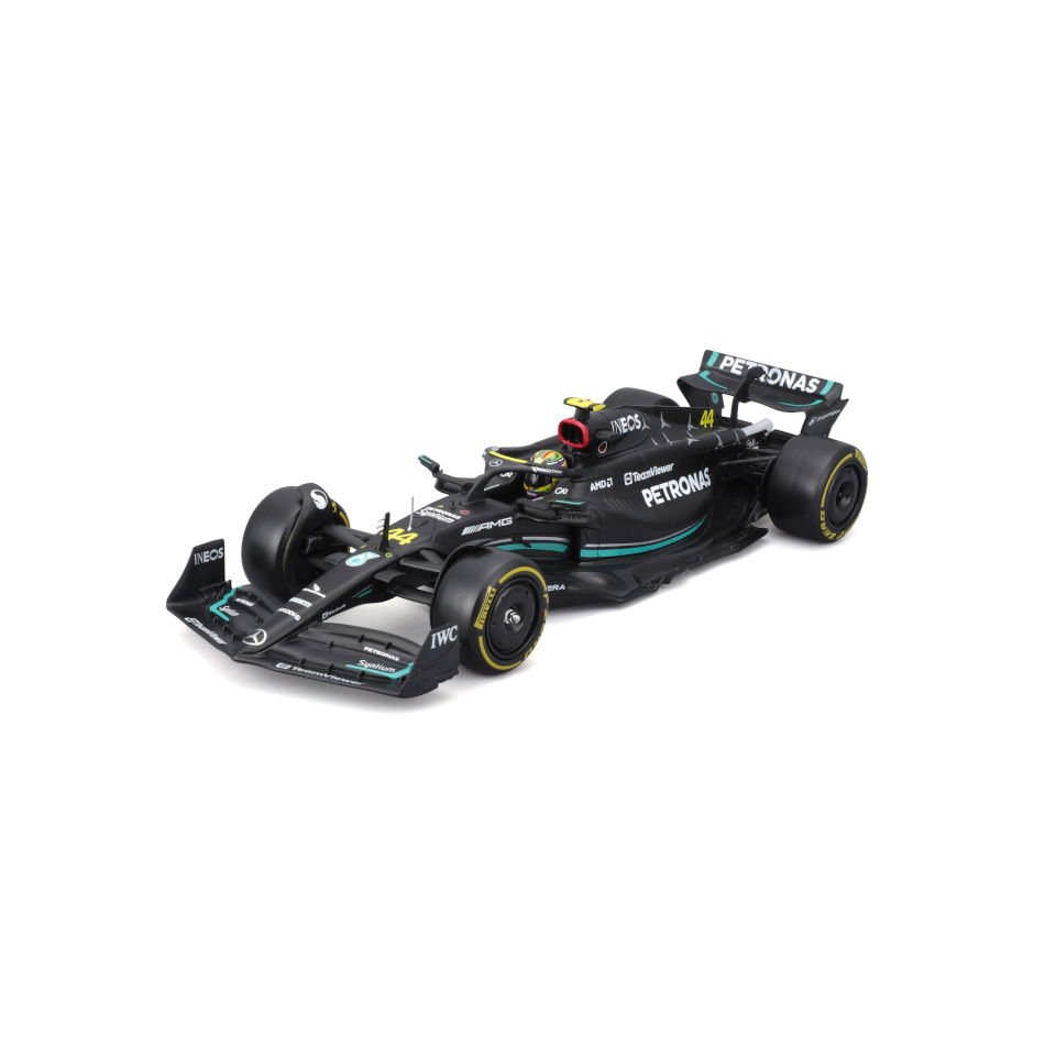 Bburago BBURAGO 1:24 automudel koos väljapanekukarbiga F1 Mercedes-AMG F1 W14 E Performance, 18-28028
