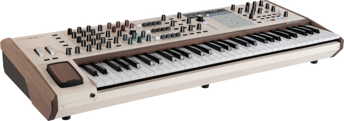 Arturia polüanaloogsüntesaator PolyBrute 12