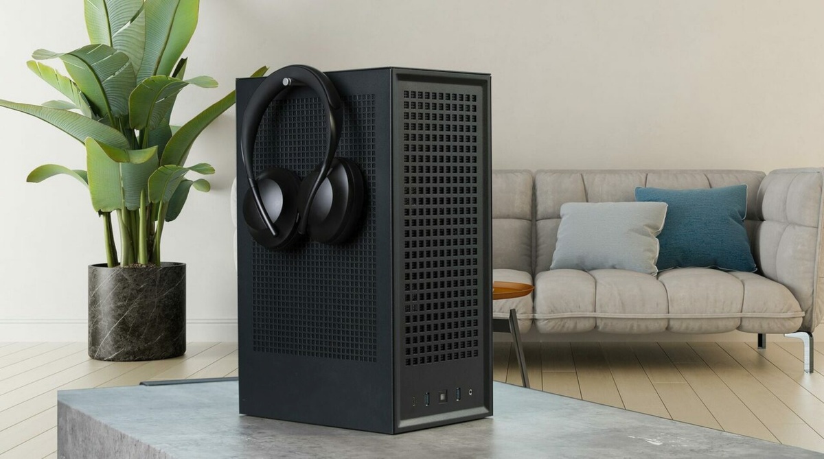 HYTE Revolt 3 must | CS-HYTE-REVOLT3-B