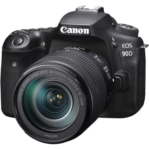 Canon EOS 90D + 18-135mm IS USM