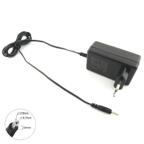 Qoltec laadija tahvelarvutile 7907 2.5x0.7x10mm 12V, 2.1A