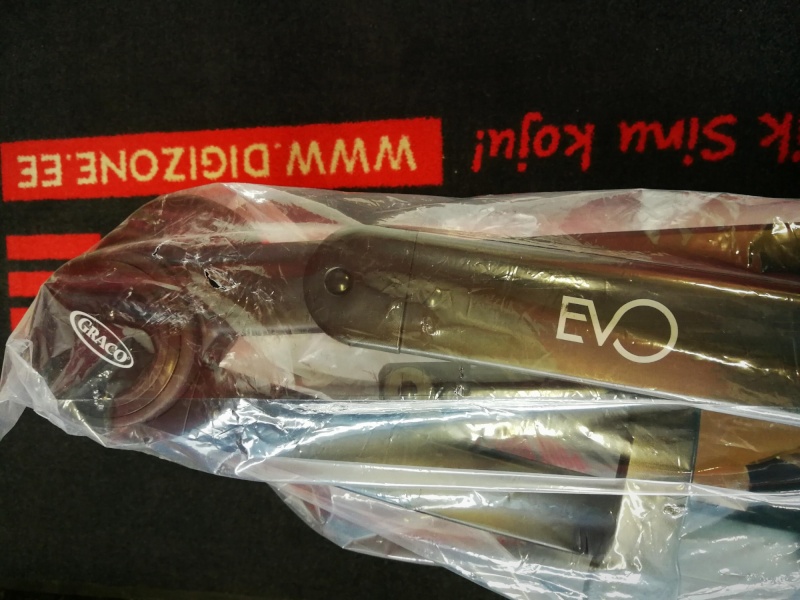 Graco jalutuskäru raam Evo, must (demo toode)