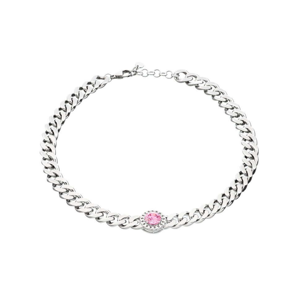 Chiara Ferragni naiste kaelakee