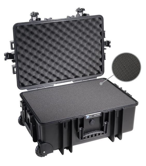 B&W kohver Outdoor Case Type 6700 vahtkummist toestusega, must