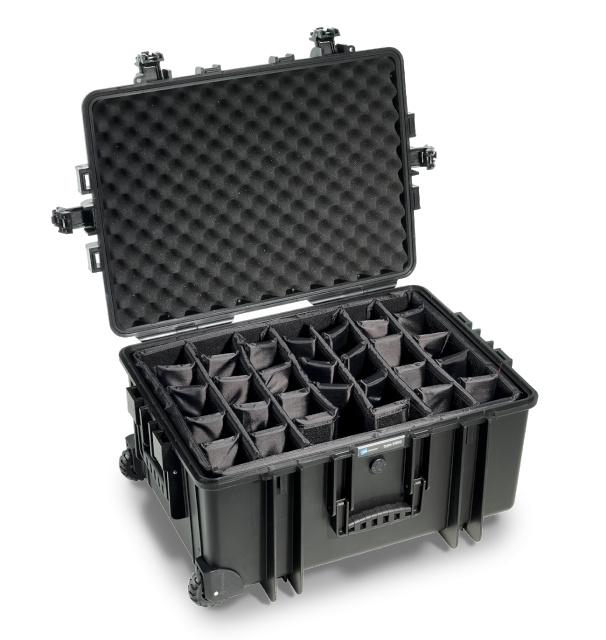 B&W kohver Outdoor Case Type 6800 Polsterdatud vaheseintega, must