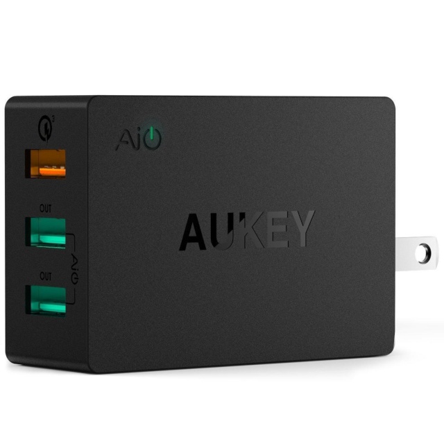 Aukey seinalaadija Wall Charger PA-T14 3xUSB-A 42 W