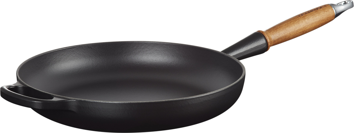 Le Creuset Signature malmpann puidust käepidemega, 28cm, mattmust