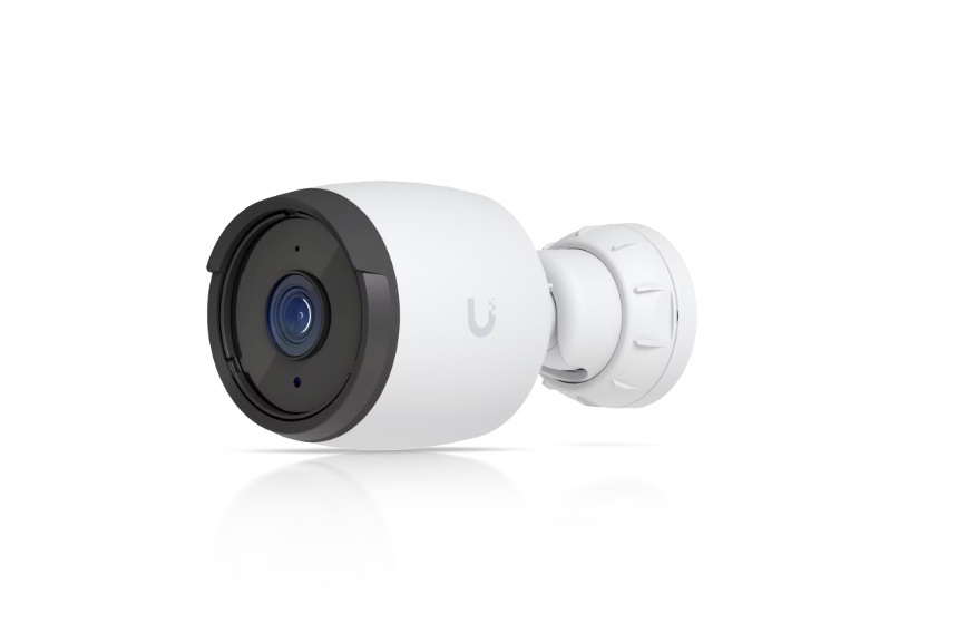 Ubiquiti turvakaamera All-weather 4K PoE camera with a 1/1.8" 8MP image sensor, Multi-TOPS AI Engine, and long-range IR night vision, valge