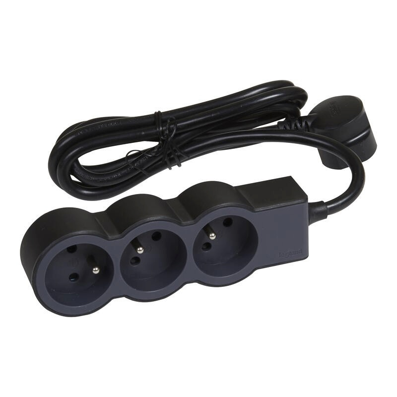 Legrand pikendusjuhe 16A 3680W 3x2P+Z extra-flat power strip extension with 1.5m cord - must and dark hall