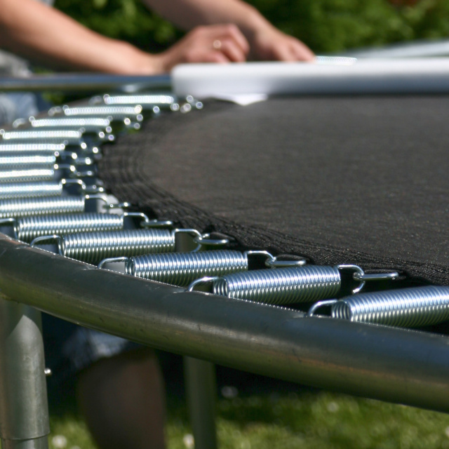 H4Y hüppamismatt batuudile D304cm must