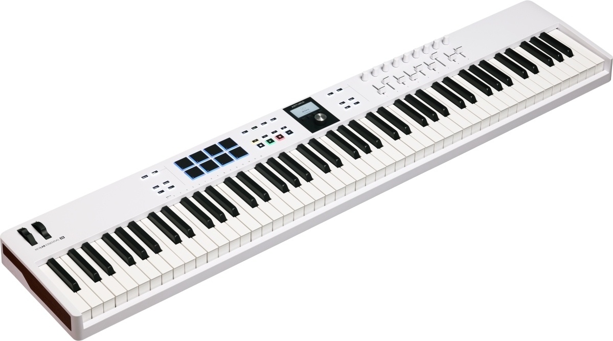 Arturia süntesaator Keylab Essential 88 Mk3 MIDI kontroller, valge