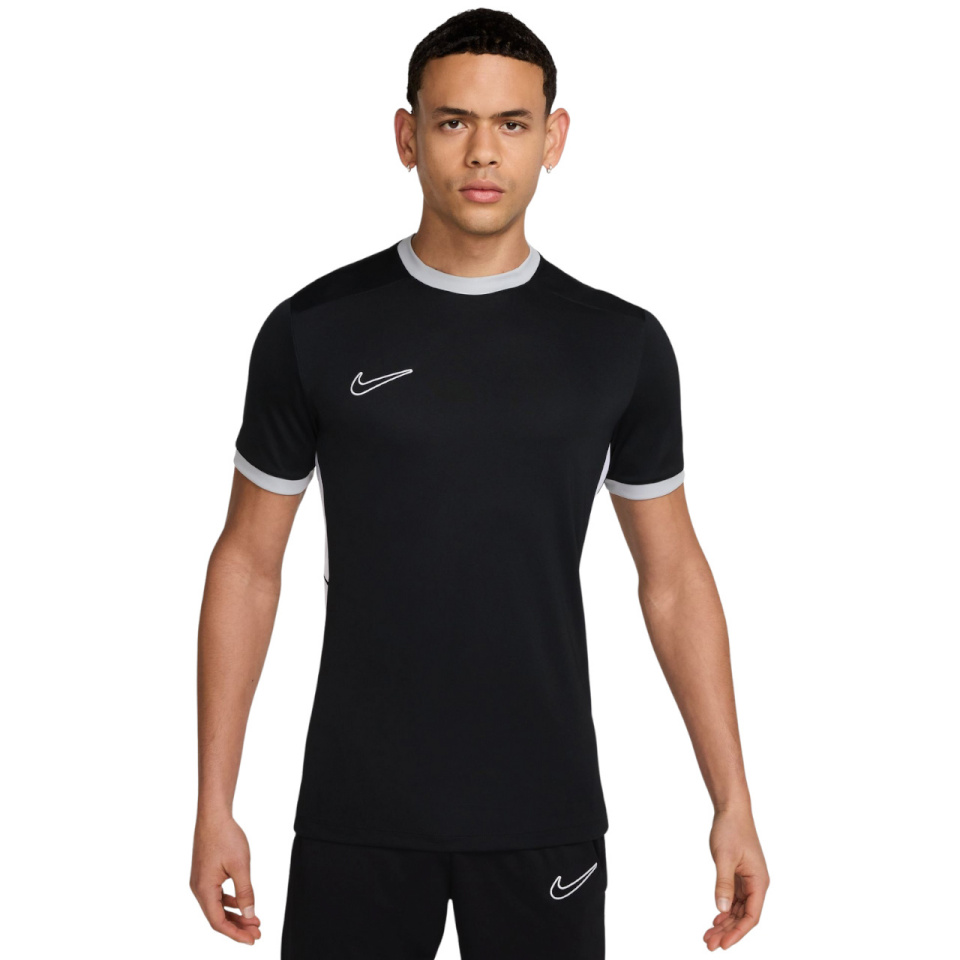 Nike Team T-särk meestele Dri-Fit Academy SS Top must FZ9754 010 suurus M