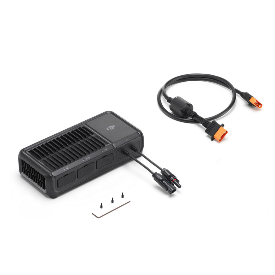 DJI päikese-/autolaadija Power 1,8 kW