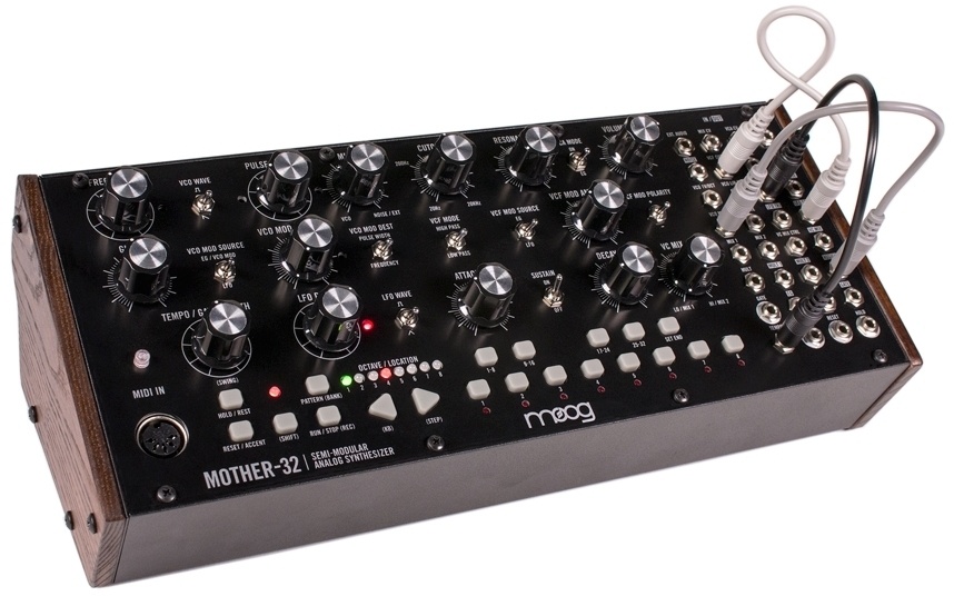 Moog analoogsüntesaator Mother-32 poolmodulaarne