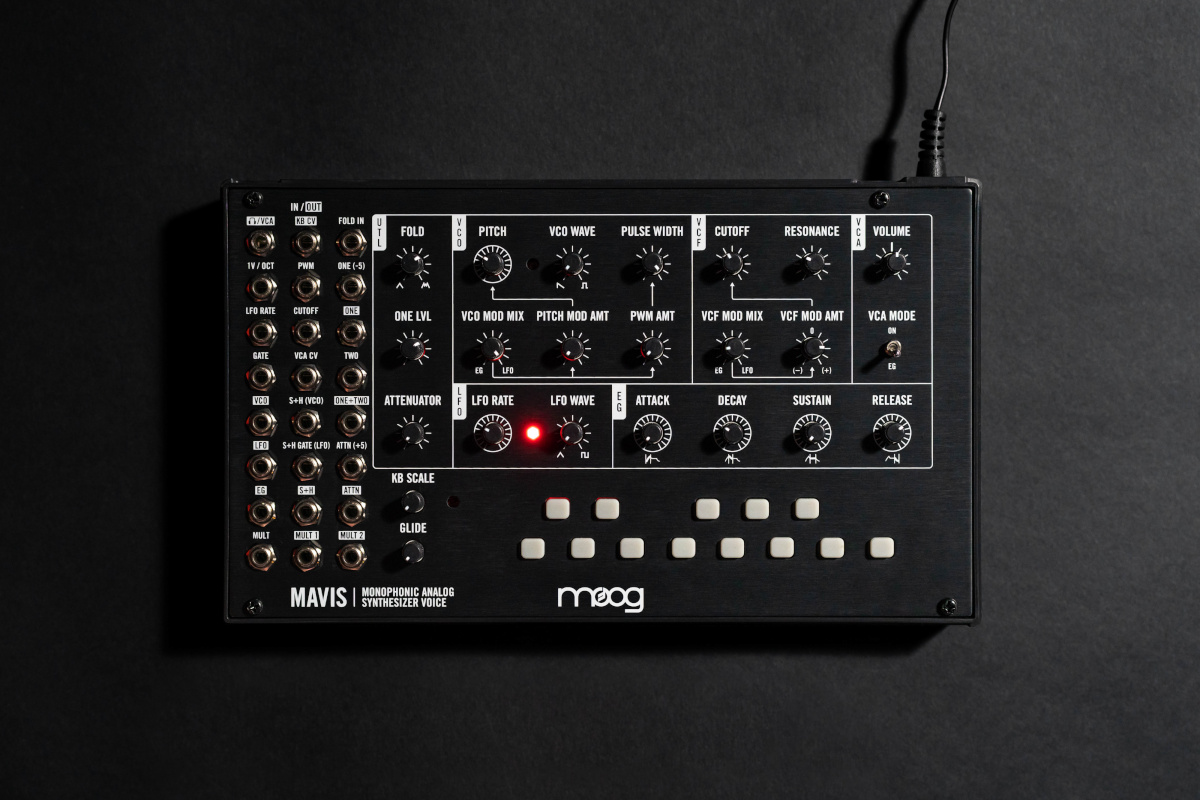 Moog analoogsüntesaator Mavis poolmodulaarne