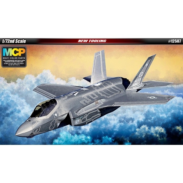 Academy liimitav mudel USAF F-35A Lightning II