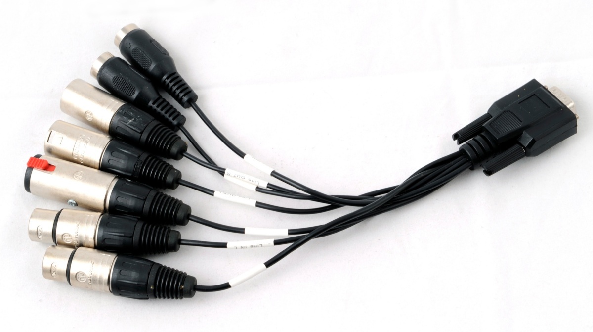 RME analoogkaabel, tasakaalustatud