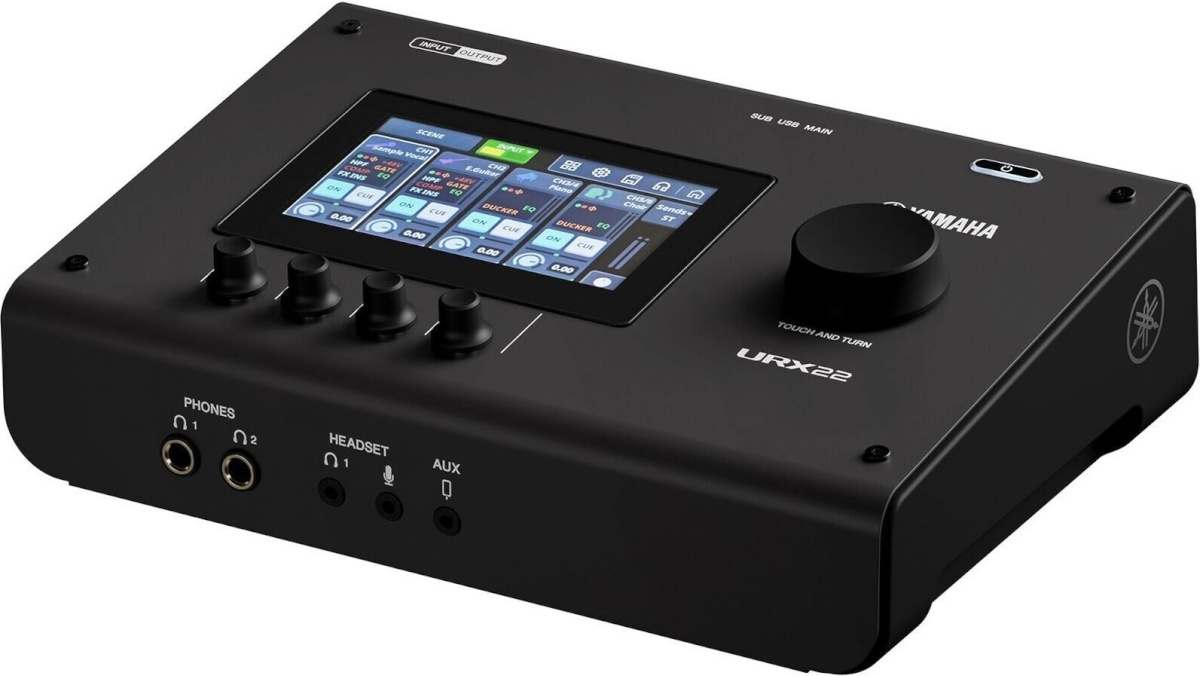 Yamaha URX22B USB-C AUDIO helikaart
