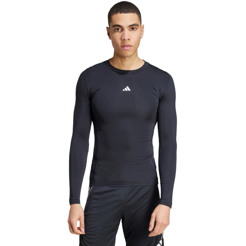 Adidas Teamwear T-särk meestele Techfit Long Sleeve must JP2944 suurus S