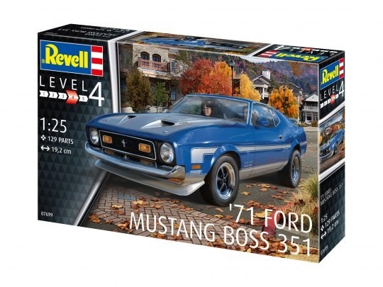 Revell Plastic model Car 71 Ford Mustang Boss 351 1/25