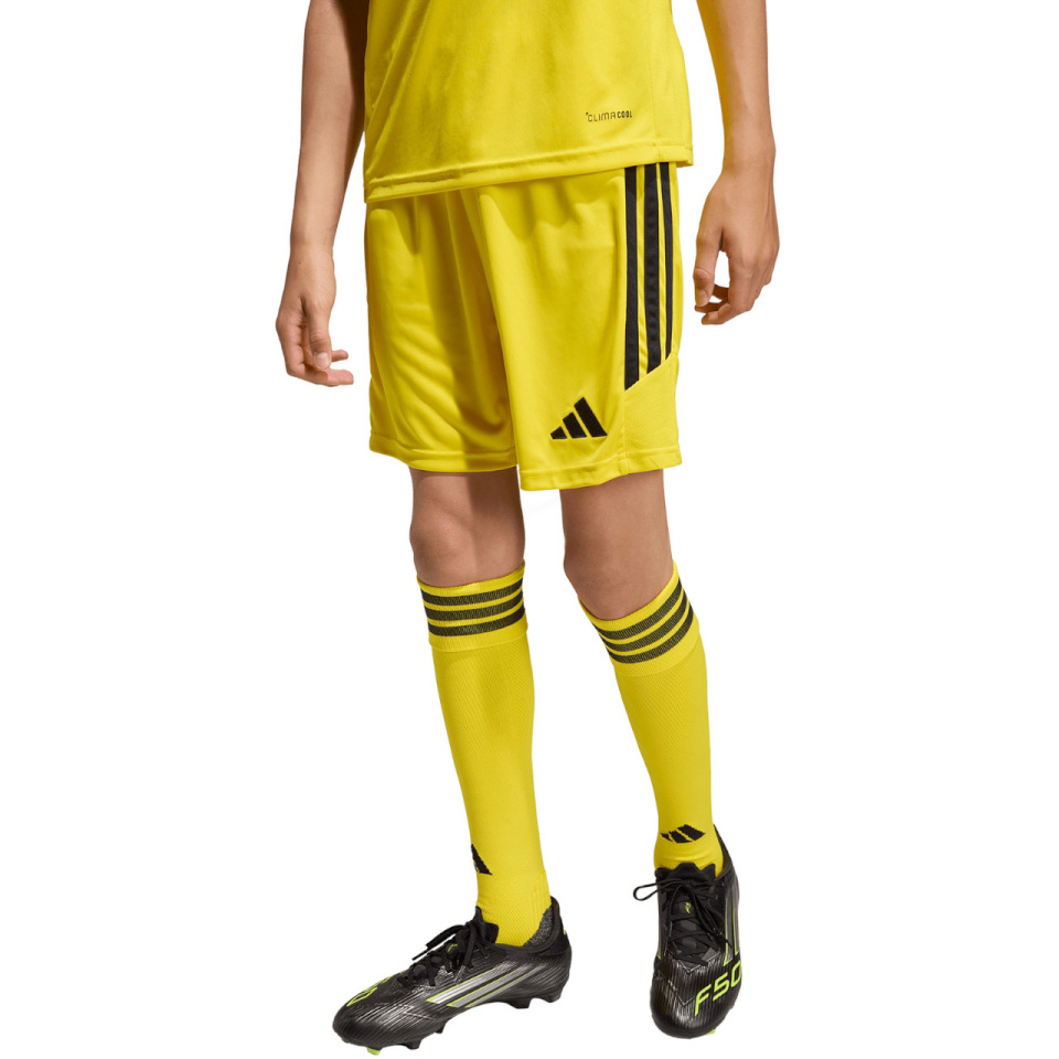 Lühikesed püksid Kids Adidas Tiro 26 League kollane KA8822 116cm